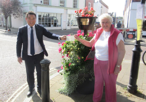 MP Alan Mak has supported Emsworth in Bloom